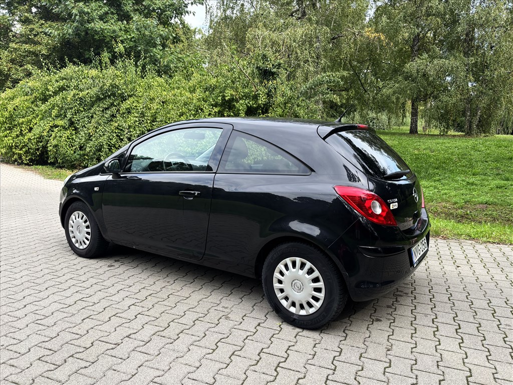Opel Corsa D 1,4 benzin 5. kép