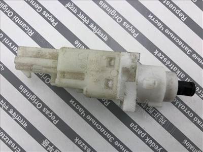 Féklámpa kapcsoló - 156, JUMPER, 147, DOBLO, PUNTO, DUCATO - BO.46742974, 51713873 -  - Bontott Fiat  46742974