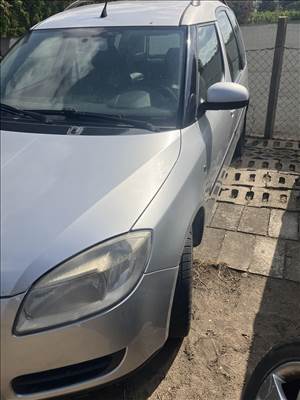 Skoda Roomster bontott alkatrészei