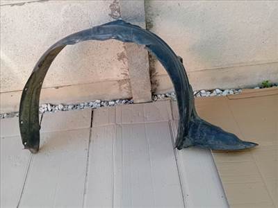 Mazda MPV (LW) MAZDA MPV Jobb első Dobbetét (Kerékjárati, Műanyag