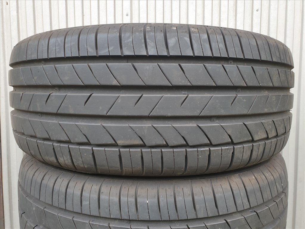  215/45 16 Kumho Ecsta 2. kép