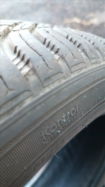 2db 195/50 R16 88V* használt Hankook Kinergy 4S négyévszakos gumi. 4. kép