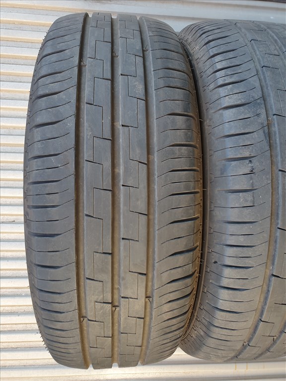  235/65 16C Tracmax X-Privilio 4. kép