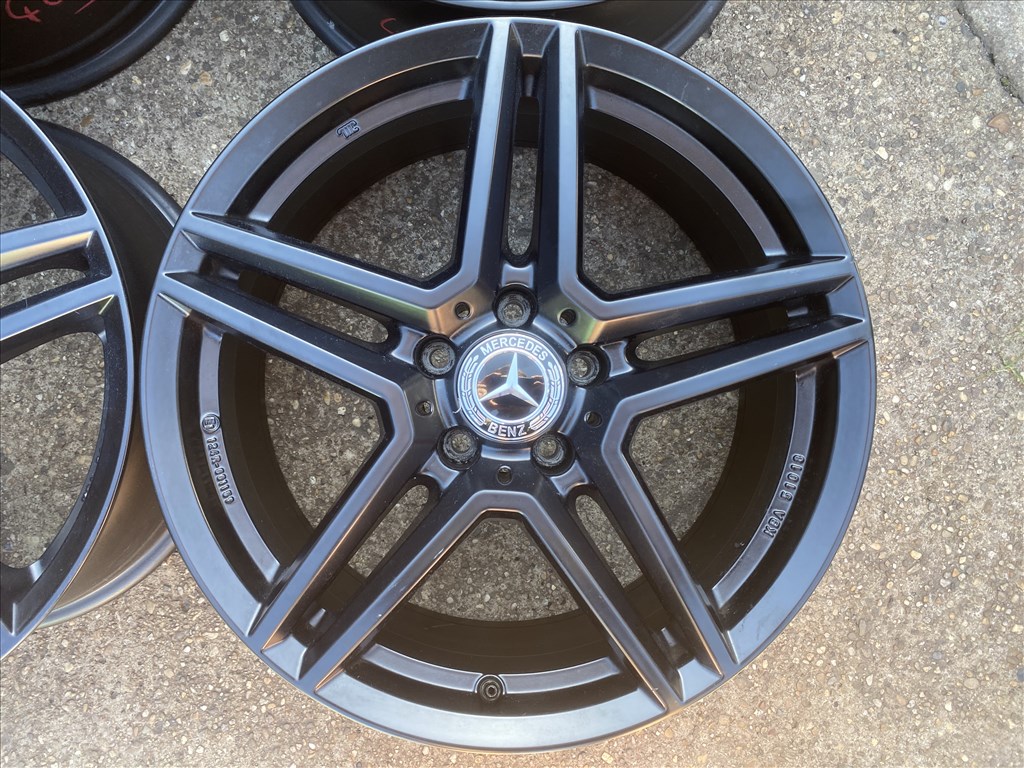 4db Uniwheels 18" Mercedes-Benz alufelni. (4091) 2. kép