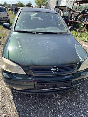 Opel Astra G  X16SZR motorkódú  autó bontott alkatrészei