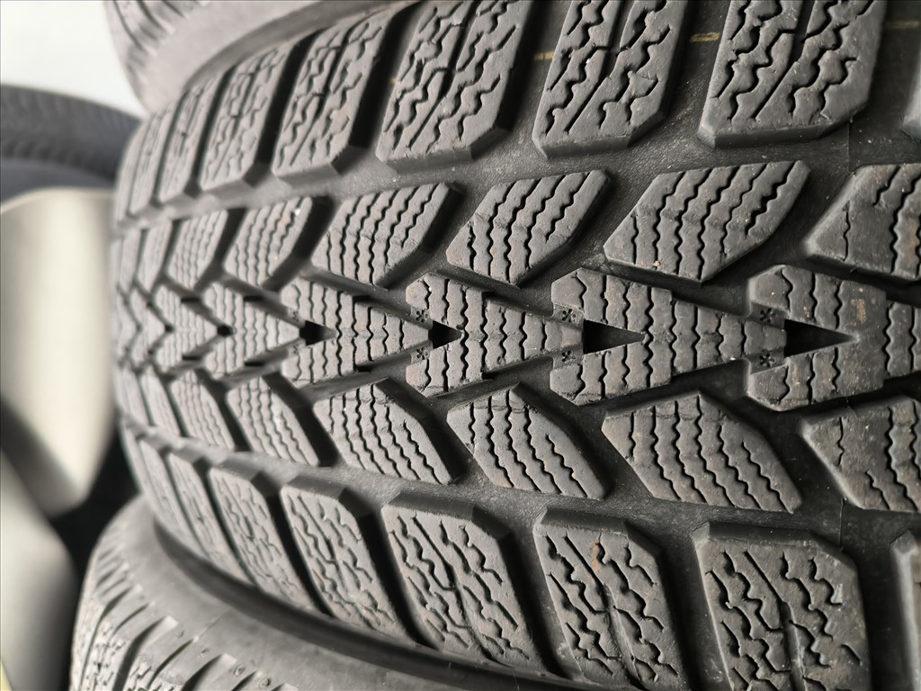  195/6515" újszerű Dunlop téli gumi gumi 4. kép