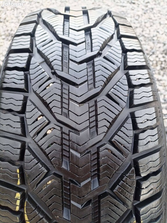  235/55R17 használt Michelin téli gumi  2. kép