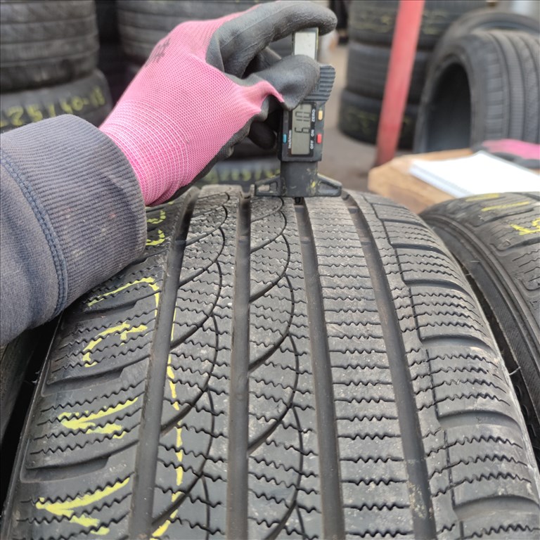 225/40 R18 Tracmax téli gumi 88000ft a 4db/117/ 2. kép