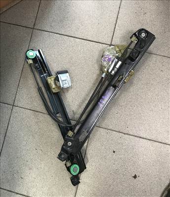 Seat León II bal első ablakemelő szerkezet