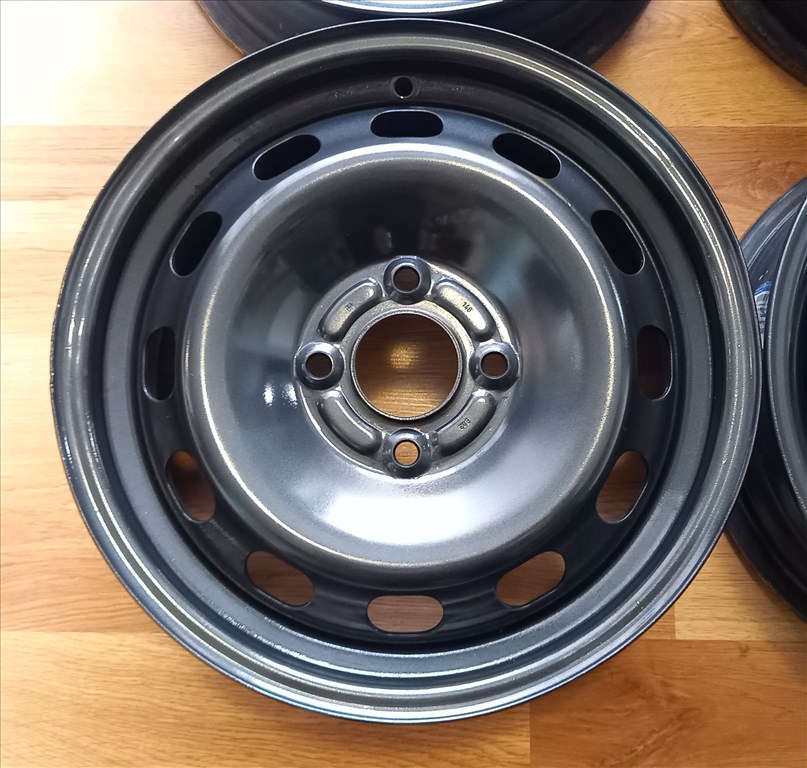 4x108 15" Ford gyári lemezfelni garnitúra - kitűnő állapot! 3. kép
