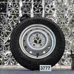 (3777) Lada Niva 16 lemezfelni, 5x139,7, 185/75 R16 nyári gumi