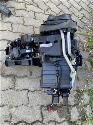 Fiat 500L fűtésbox fűtés box 35e km futott kocsiból