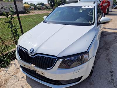Skoda Octavia III bontott alkatrészei CXXB