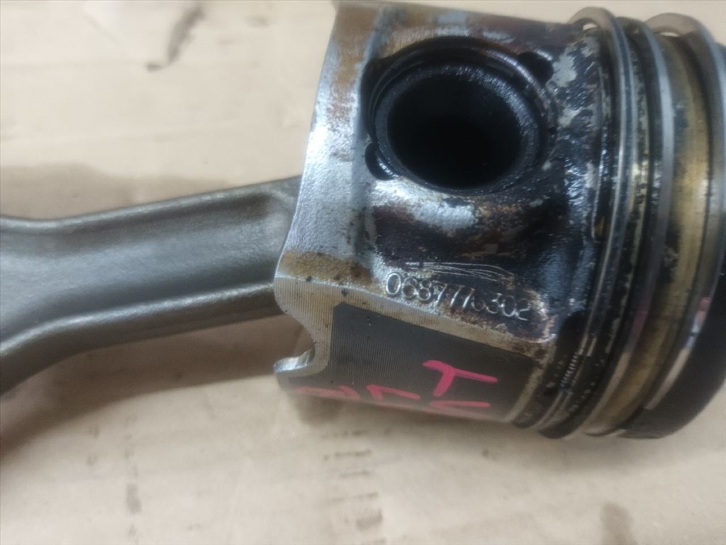 Opel Astra K 1.6 CDTI Dugattyú és Hajtókar 8276 ,  0687776302 b16dt-lvl-lvk 3. kép