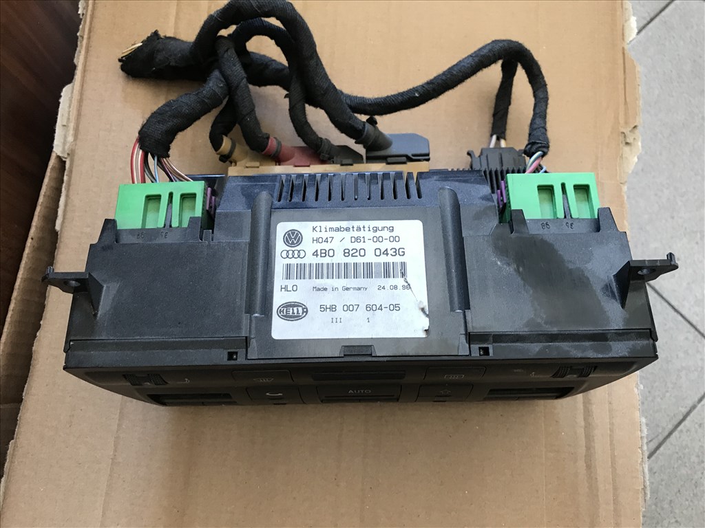 Audi A6 (C5 - 4B) klímavezérlő  4b0820043g 2. kép