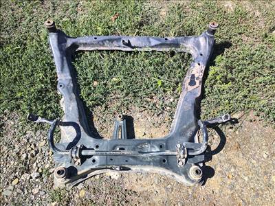 Nissan Qashqai (J10) 1.6 első bölcső 