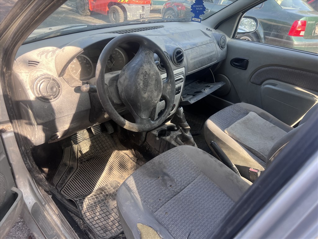 Dacia Logan I 1.4i bontott alkatrészei 3. kép