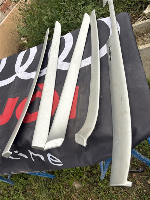 Audi A4 (B6/B7) Szálcsiszolt díszléc, belső műszerfal dekor  2. kép