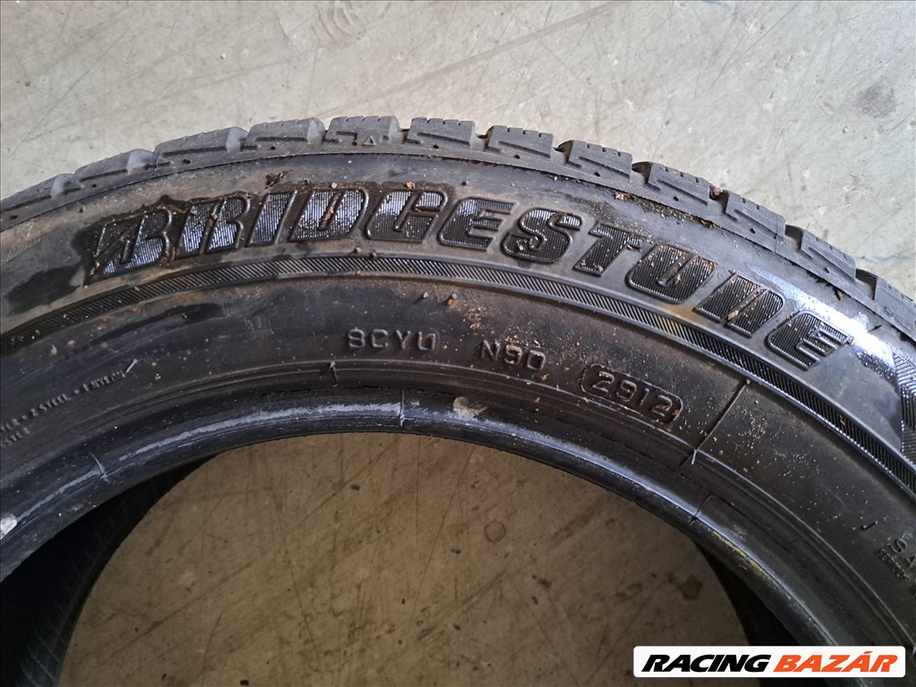 2db 175/65 R15 Bridgestone Blizzak LM-30 téli gumi eladó!!! ára! 6000Ft/db Állapota: 7mm minta 3. kép