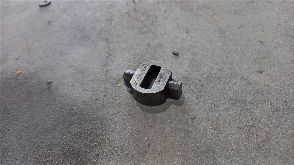 Ford Transit Tranzit MK7 2.2 Nagynyomású szivattyú hajtó tengely 4482 6c1q9t522ac 3. kép