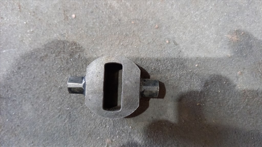 Ford Transit Tranzit MK7 2.2 Nagynyomású szivattyú hajtó tengely 4482 6c1q9t522ac 1. kép