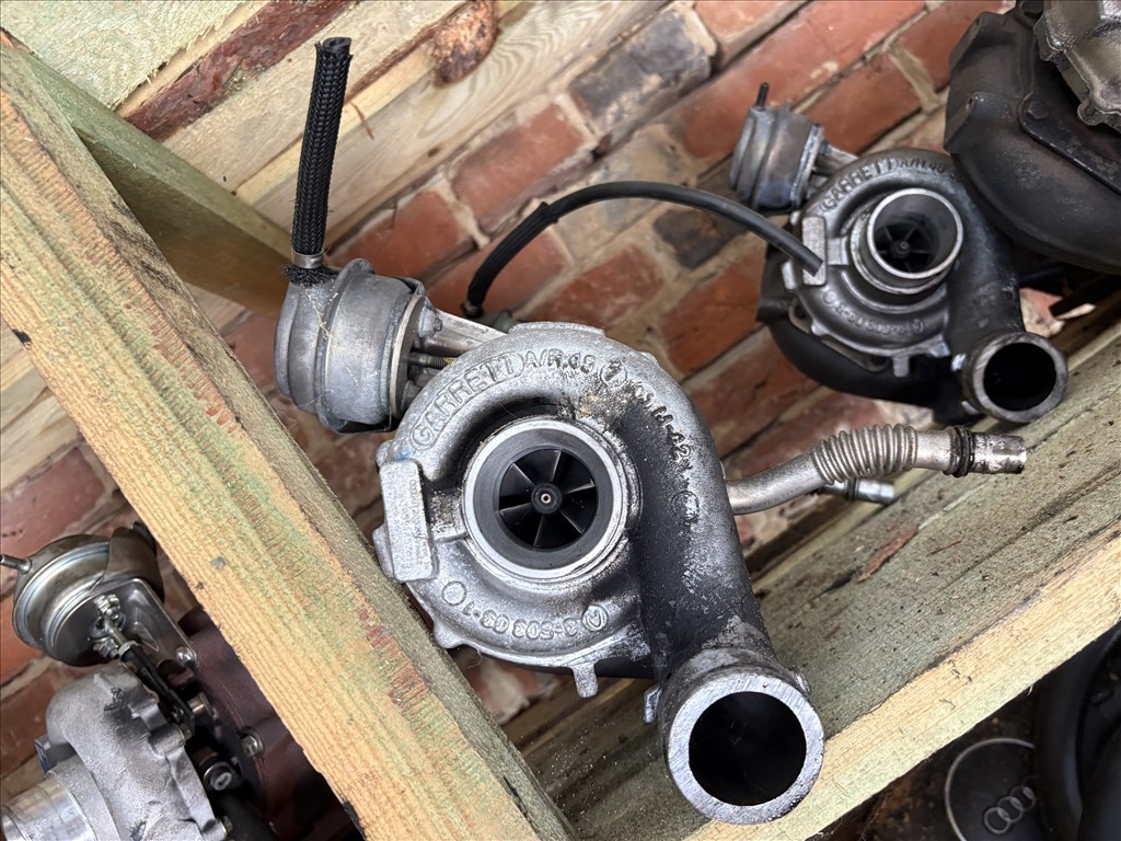 Audi A4 (B6/B7), Audi A6 (C5 - 4B) turbó gt2052v 2. kép