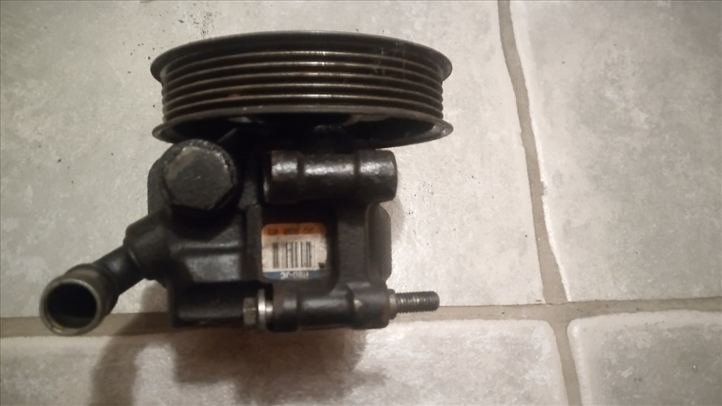 Ford Focus Mk1 1.8 TDDi Kormány szervó szivattyú  1. kép