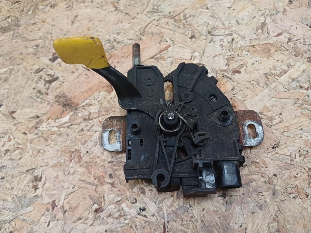 Ford Mondeo MK4 (2006-2014)  Motorháztető Zár  1. kép