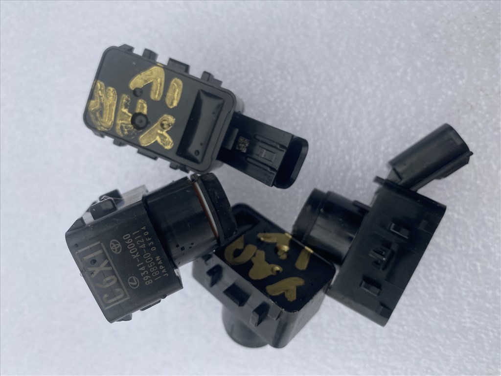 Toyota Yaris (XP210) PDC szenzor 1. kép