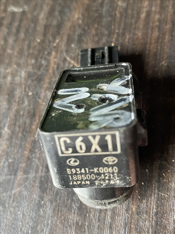 Toyota Yaris (XP210) PDC szenzor 2. kép