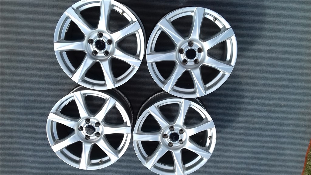  5x108 lyukosztású 8J 18" használt OZ alufelni Ford Volvo 1. kép