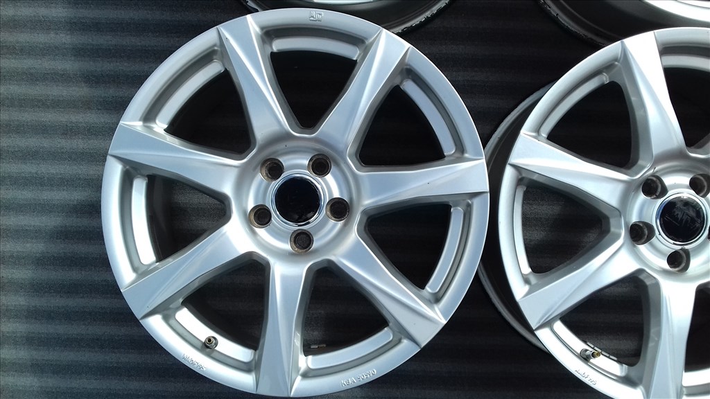  5x108 lyukosztású 8J 18" használt OZ alufelni Ford Volvo 3. kép