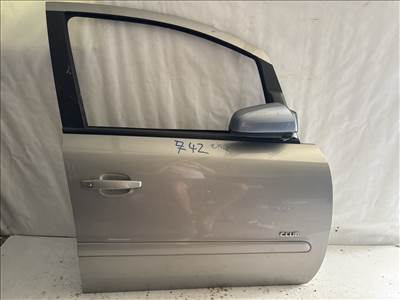 742 Opel Zafira B Jobb első Ajtó Panacotta  Z157