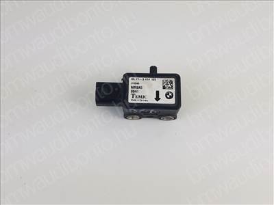 BMW X3 (E83) Első középső ütközésérzékelő (homlokfalon) (3414122, 65773414122, 65773414263, 65773420817, 65773420023, 65773448086, 65779152262, 65773413731, 65773412002)