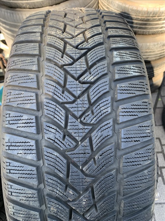  225/4518" újszerű Dunlop téli gumi  3. kép