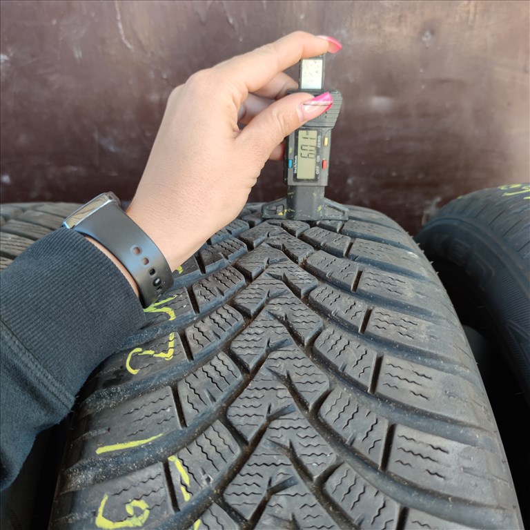  215/60 R16 Falken téli gumi 22000ft a 2db/266/ 1. kép