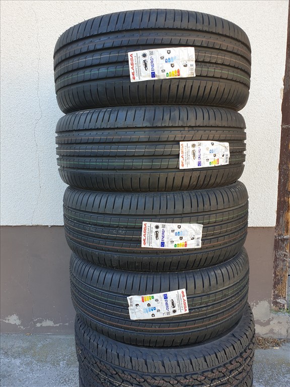  255/55 18 Lassa Competus H/P 2 1. kép