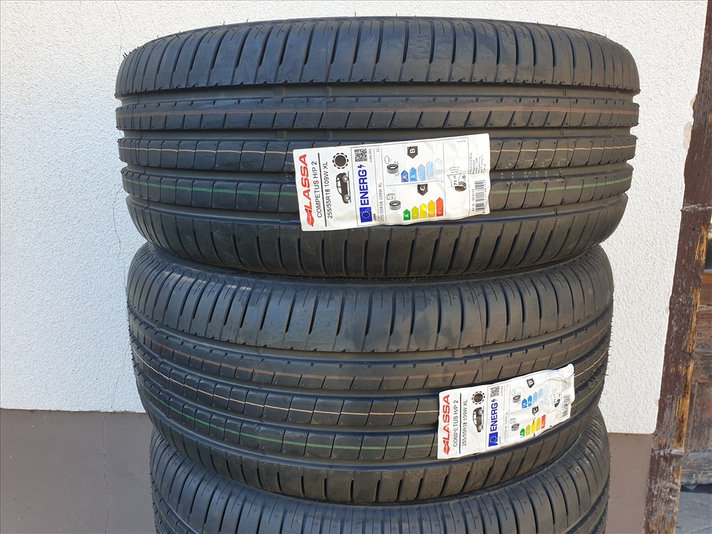  255/55 18 Lassa Competus H/P 2 2. kép