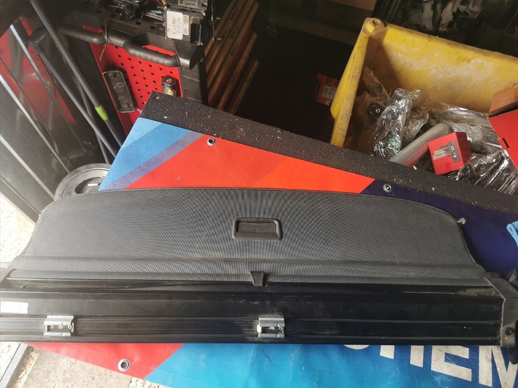 Audi A4 (B6/B7) Avant 2.0 TDI AUDI A4 B7 Csomagtér Roló  8e986355394h 2. kép