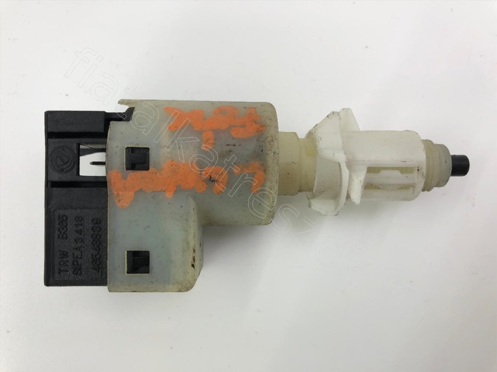 Féklámpa kapcsoló - MAREA, JUMPER, TEMPRA, DAILY, DELTA, GTV - BO.46543839, 46530958 -  - Bontott Alfa  46543839 2. kép