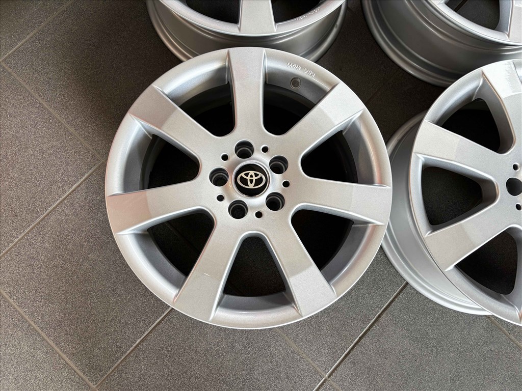 Toyota 16" 5x100 alufelni eladó 16 coll 2. kép