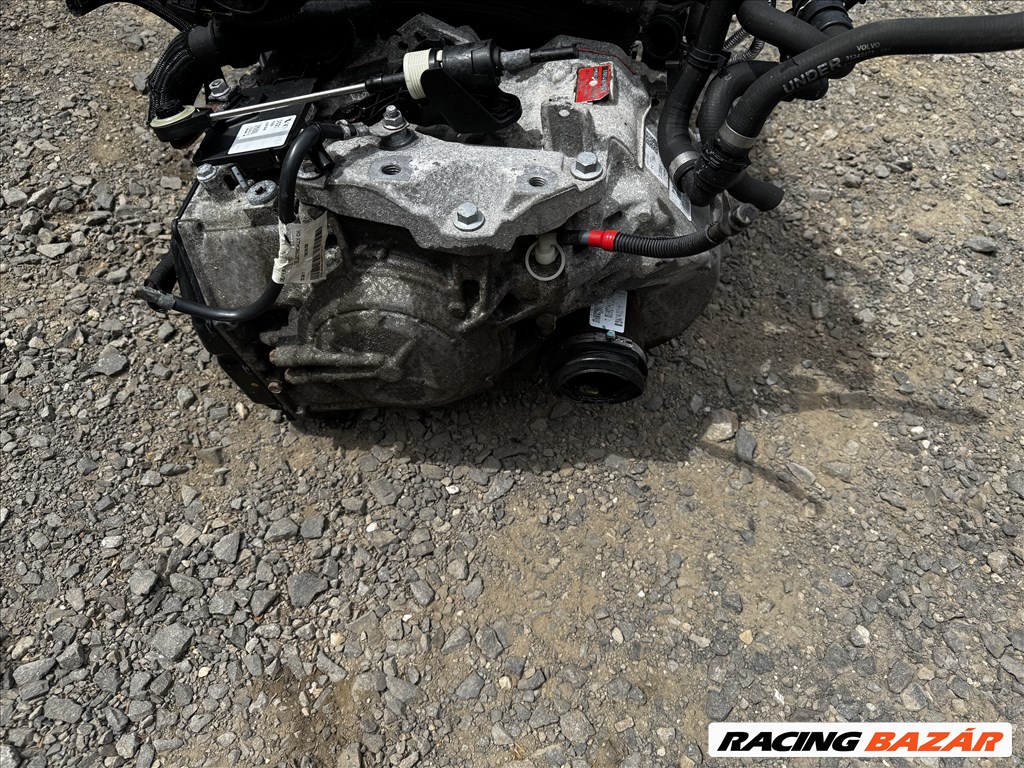 Volvo V70 XC60 D3 2.0D motor D5204T3-kódu 9. kép