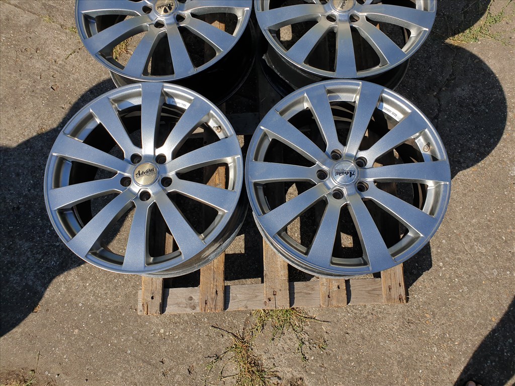 19" 5x114,3 Advanti Racing 2. kép