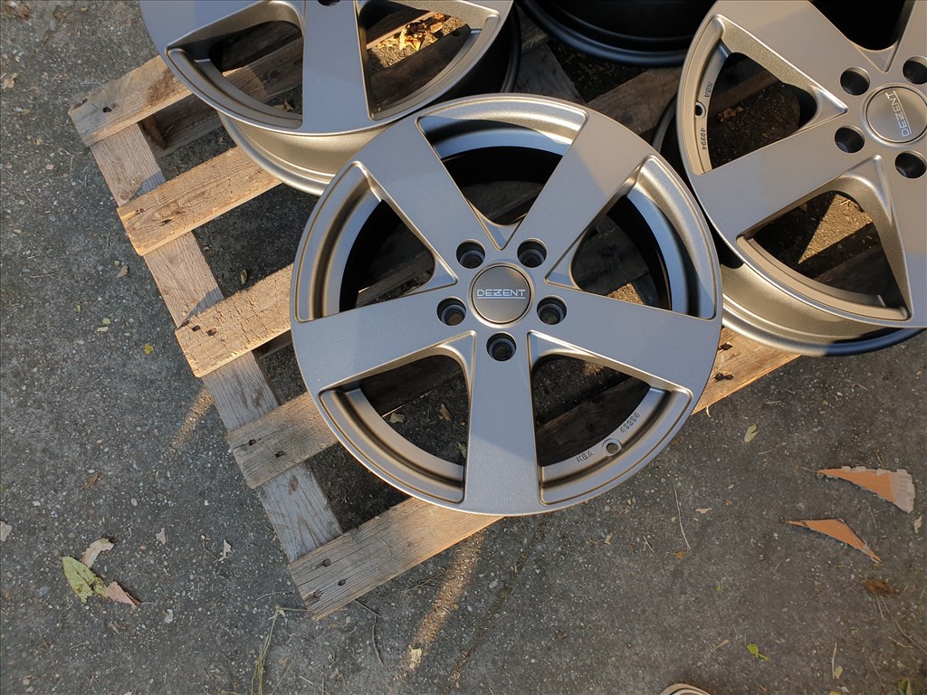 16" 5x108 Dezent TD 4. kép