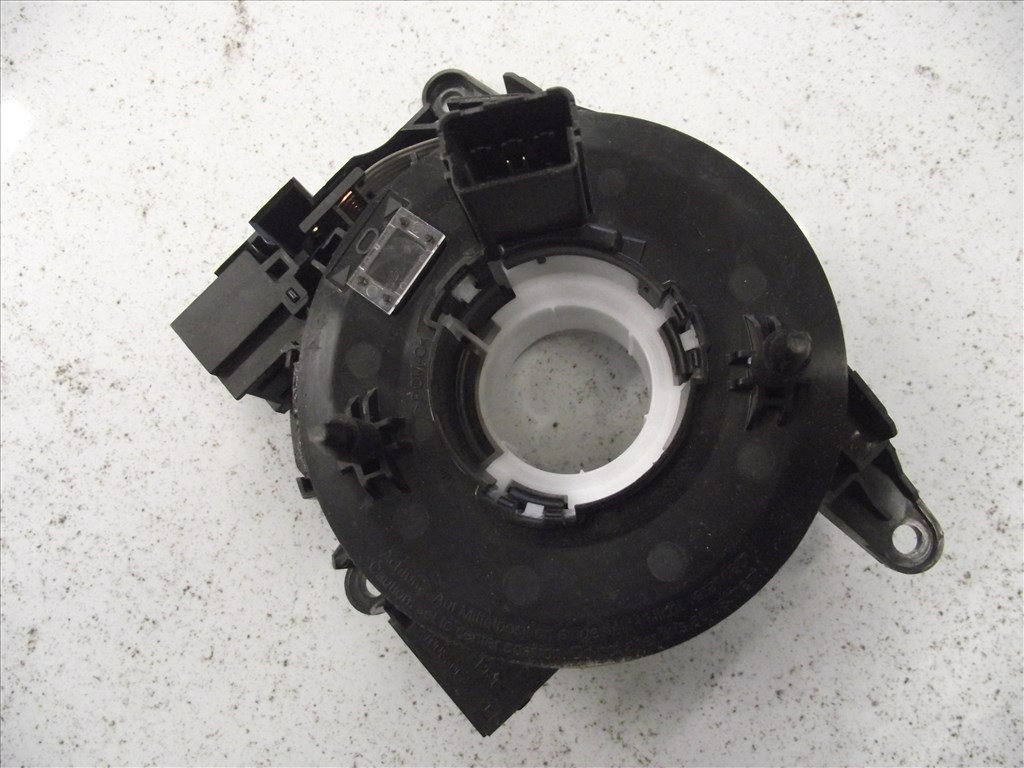 Skoda Kamiq Scala Polo Seat légzsák légzsák átvezető  6ra959653a 1. kép