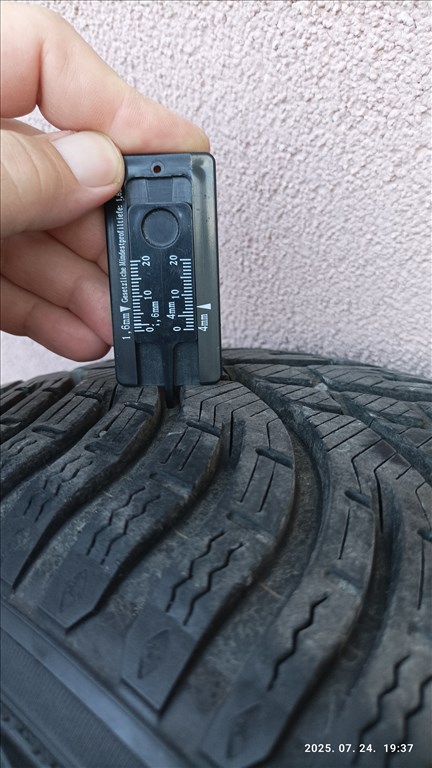 Kleber Krisalp téli 205/60R16 2db téligumi eladó 6mm 7. kép