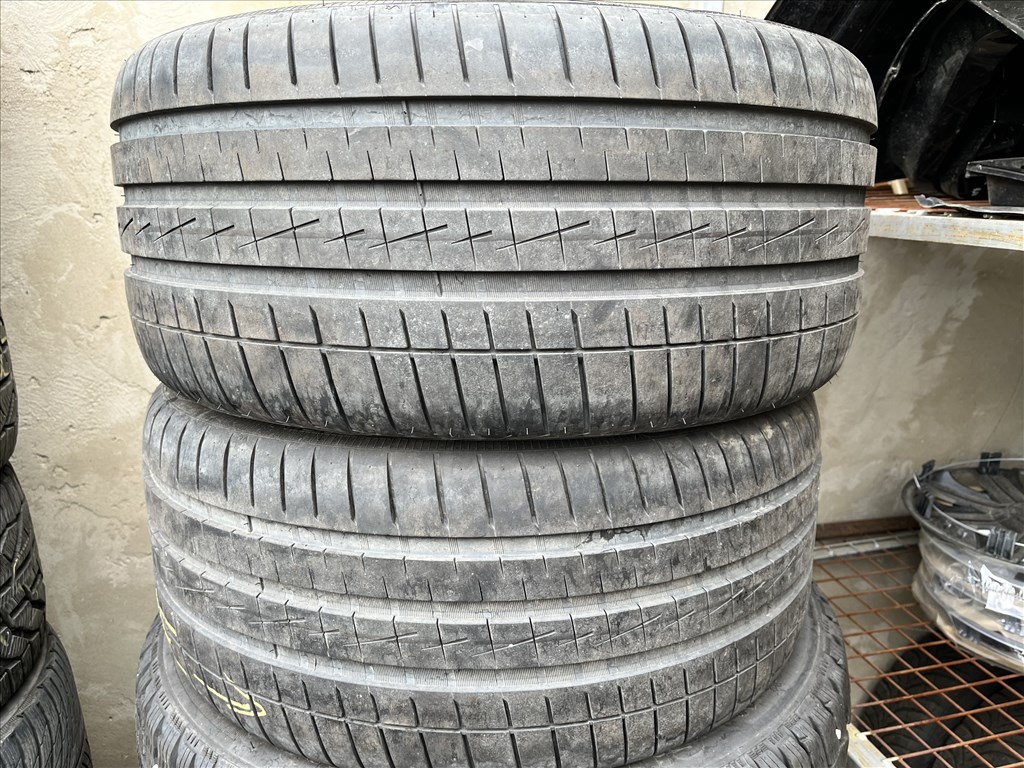  255/4018" új Vredestein nyári gumi 1. kép