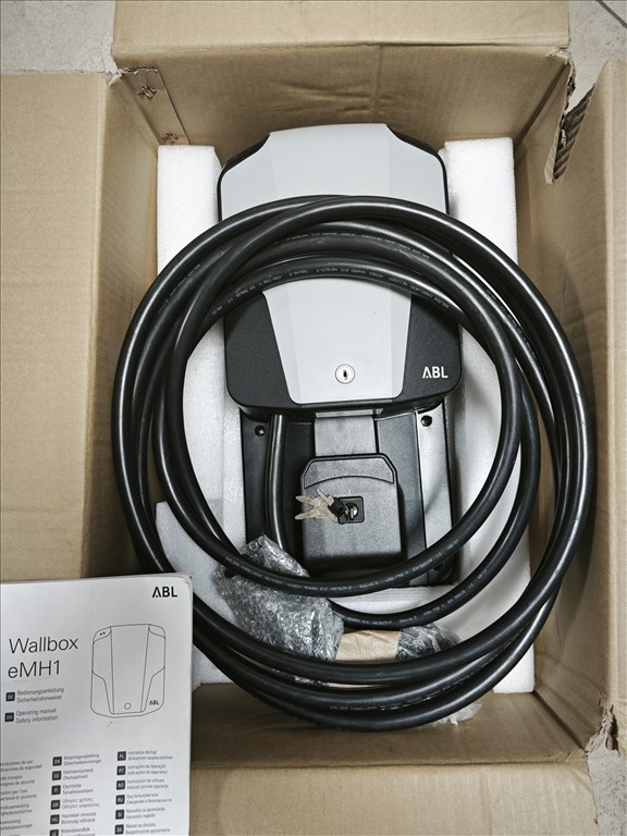 Audi E-tron BMW i ABL eMH1 Wallbox 22 kW-os elektromos töltő 1. kép
