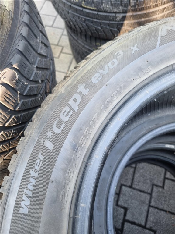  235/5517" újszerű Hankook Winter I cept evo3 téli gumi 4db  5. kép