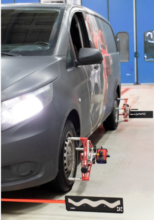 Mobil tgk-szgk-busz futóműállító, pontos, gyors, svéd gyártmány (Josam Camaligner) 2. kép